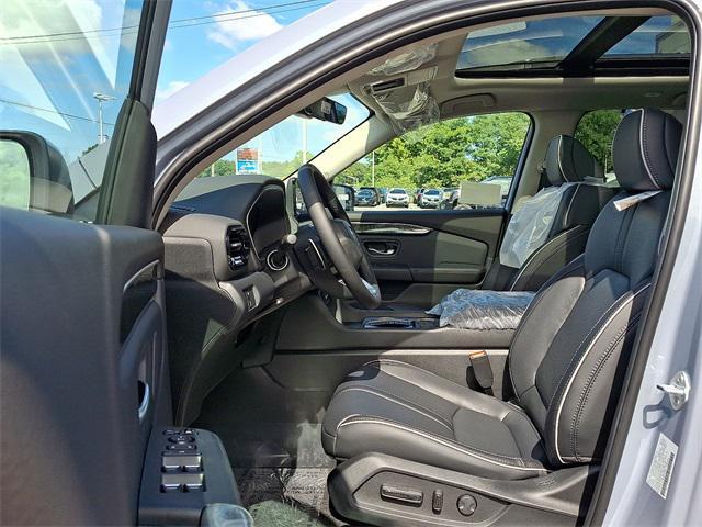 new 2025 Honda Pilot car, priced at $55,030