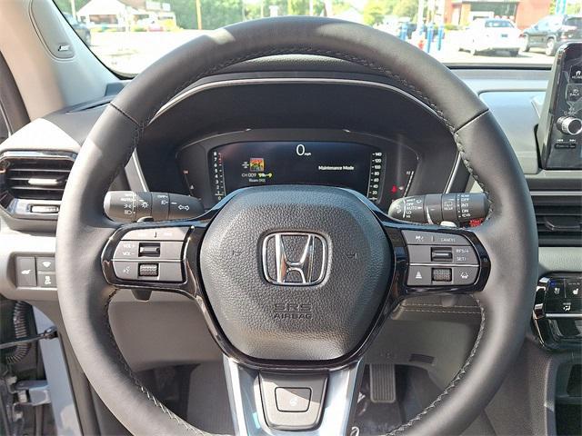 new 2025 Honda Pilot car, priced at $55,030