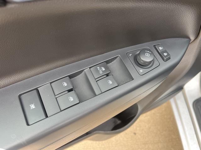 used 2015 Chevrolet Captiva Sport car, priced at $11,499