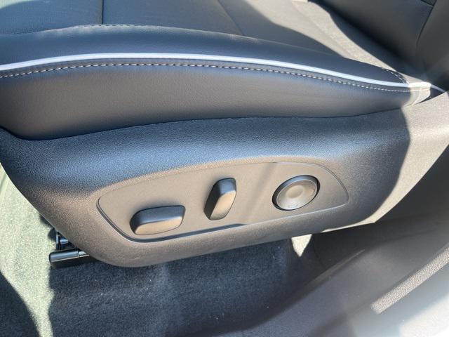 new 2025 Buick Enclave car, priced at $45,999