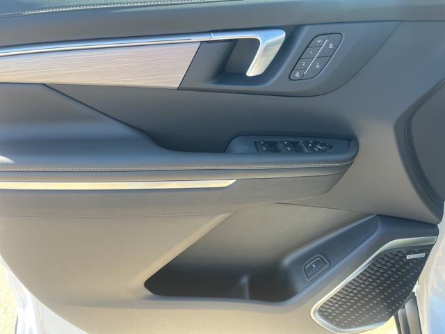 new 2025 Buick Enclave car, priced at $45,999