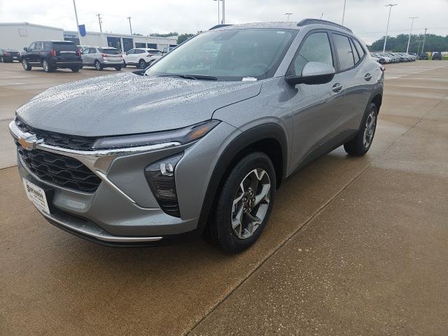 new 2025 Chevrolet Trax car, priced at $23,190