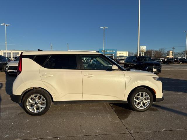 used 2021 Kia Soul car, priced at $16,999