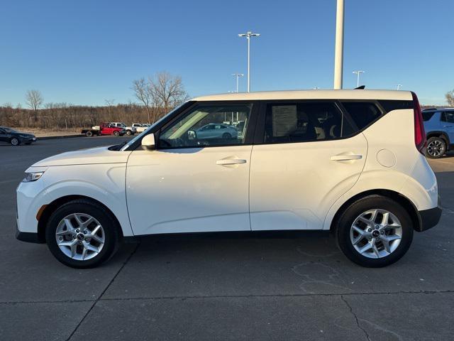 used 2021 Kia Soul car, priced at $16,999