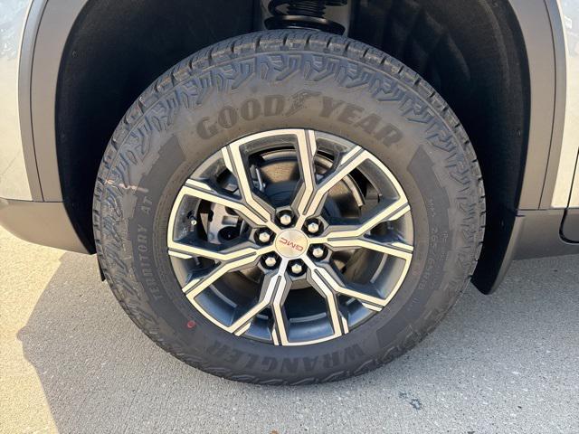 new 2025 GMC Acadia car, priced at $52,116