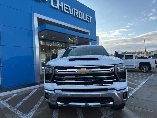 new 2025 Chevrolet Silverado 3500 car, priced at $76,267