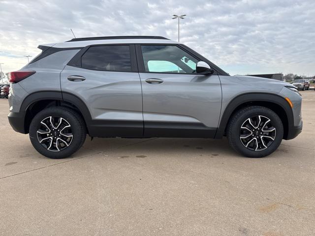 new 2025 Chevrolet TrailBlazer car, priced at $27,480