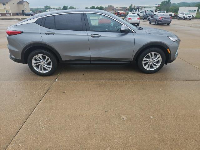 new 2025 Buick Envista car, priced at $24,999