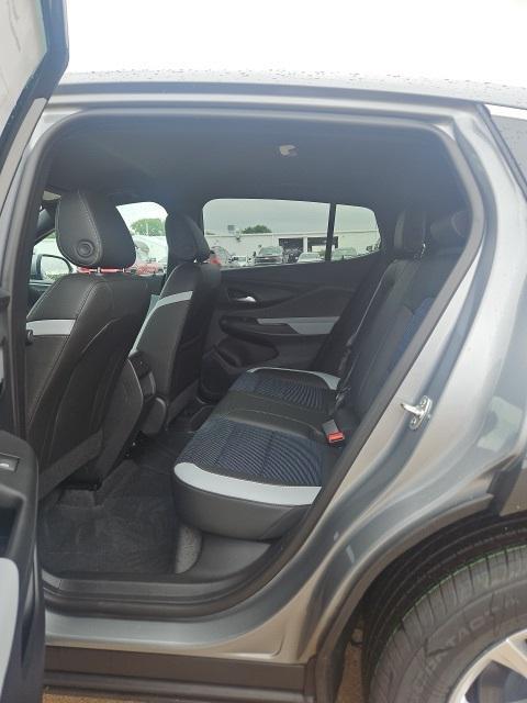 new 2025 Buick Envista car, priced at $24,999