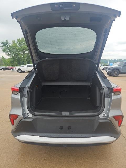 new 2025 Buick Envista car, priced at $24,999