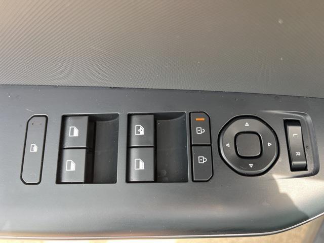 used 2025 Kia K4 car, priced at $22,998