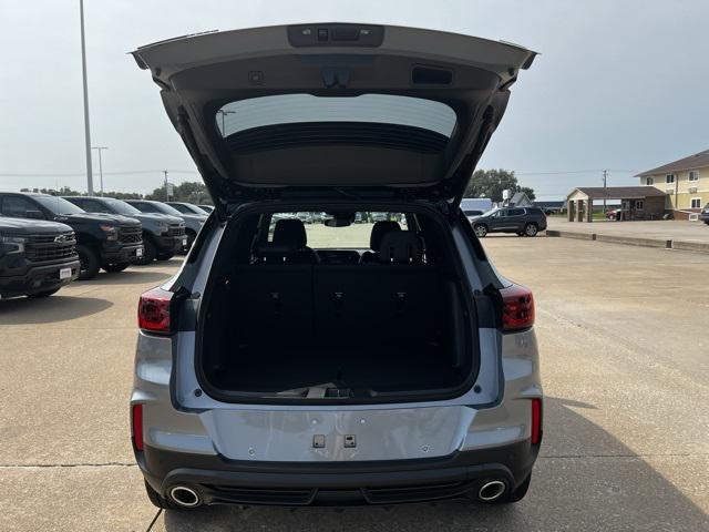 new 2025 Chevrolet TrailBlazer car, priced at $28,499