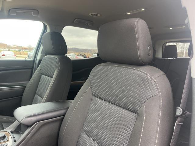 used 2023 GMC Acadia car, priced at $28,999