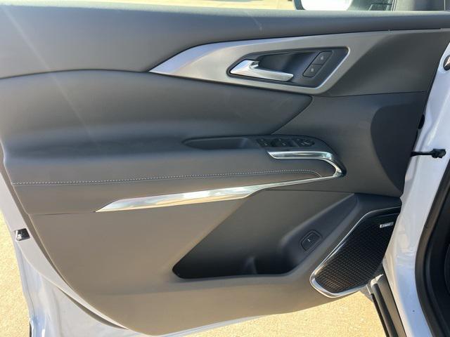 new 2026 Chevrolet Traverse car, priced at $51,899