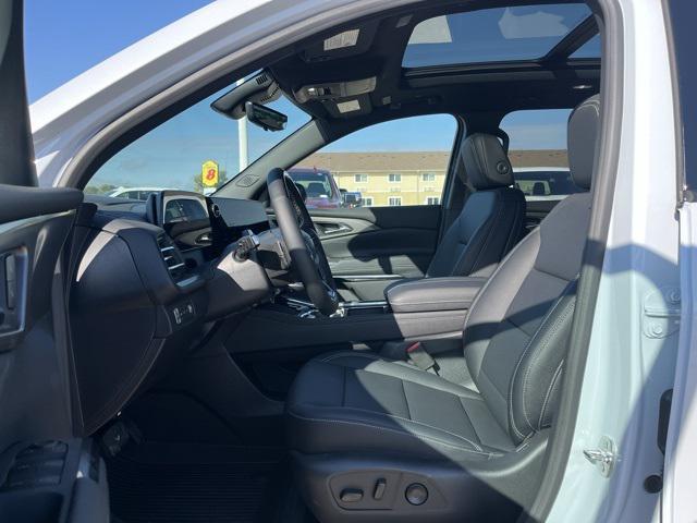 new 2026 Chevrolet Traverse car, priced at $51,899