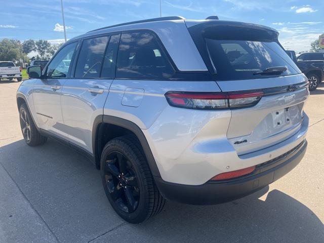 used 2024 Jeep Grand Cherokee car, priced at $36,989