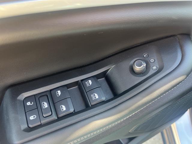 used 2024 Jeep Grand Cherokee car, priced at $36,989