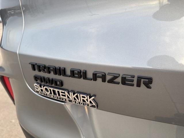 new 2025 Chevrolet TrailBlazer car, priced at $33,456