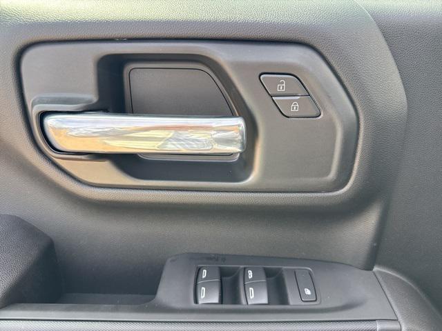 new 2025 Chevrolet Silverado 1500 car, priced at $34,999