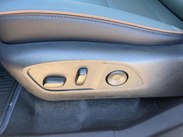 new 2025 GMC Acadia car, priced at $52,499