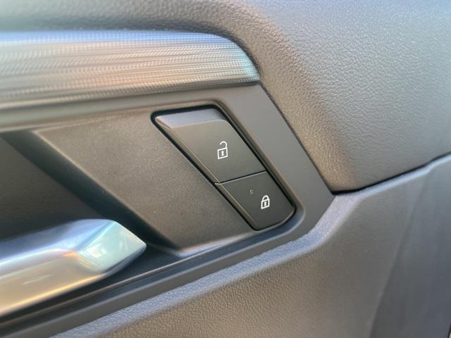 new 2025 GMC Acadia car, priced at $52,499