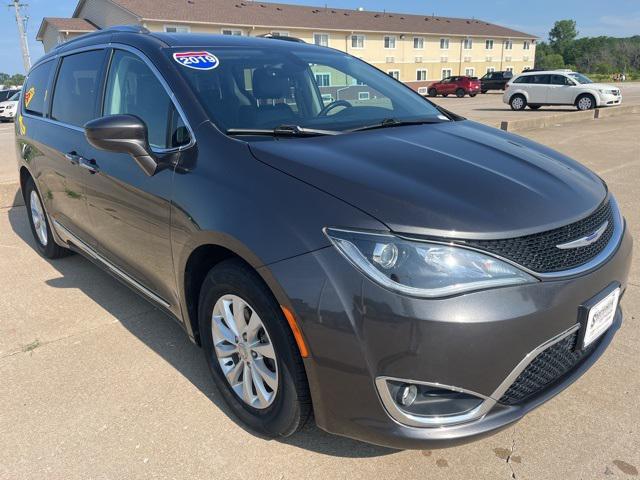 used 2019 Chrysler Pacifica car, priced at $12,999