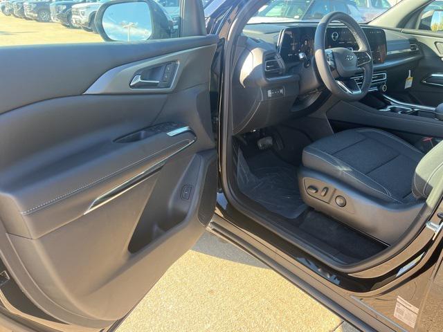 new 2026 Chevrolet Traverse car, priced at $44,999