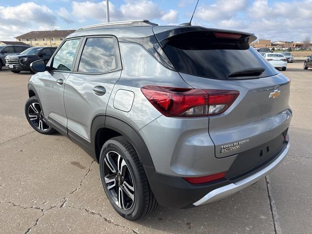 new 2025 Chevrolet TrailBlazer car, priced at $24,999