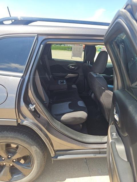 used 2018 Jeep Cherokee car, priced at $13,989