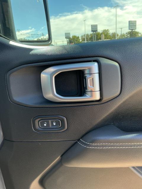 used 2019 Jeep Wrangler Unlimited car, priced at $29,093