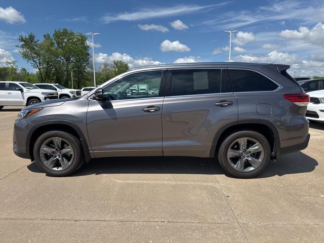 used 2018 Toyota Highlander car, priced at $33,923