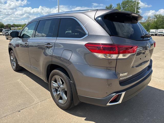 used 2018 Toyota Highlander car, priced at $33,923