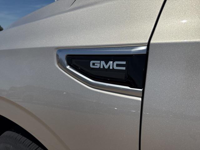 used 2024 GMC Yukon XL car, priced at $75,867