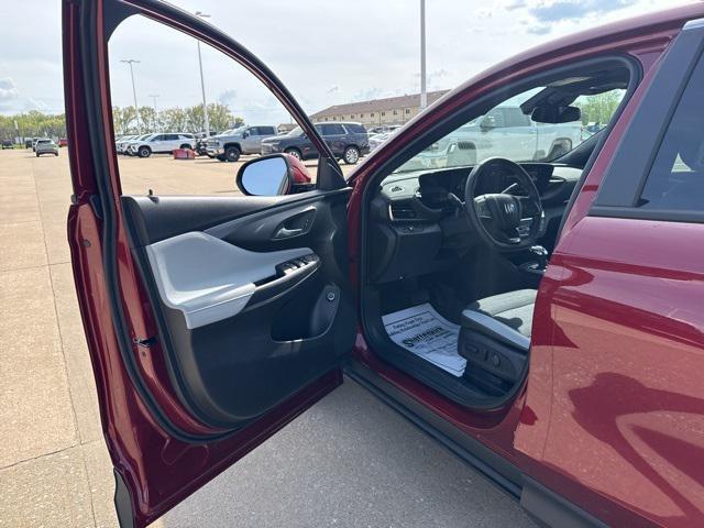 new 2025 Buick Envista car, priced at $23,999