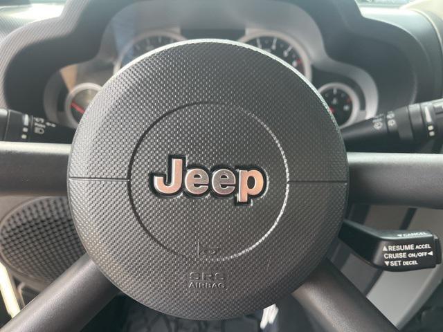 used 2009 Jeep Wrangler Unlimited car, priced at $13,415