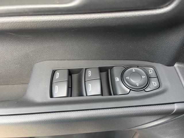new 2025 GMC Sierra 1500 car, priced at $47,015