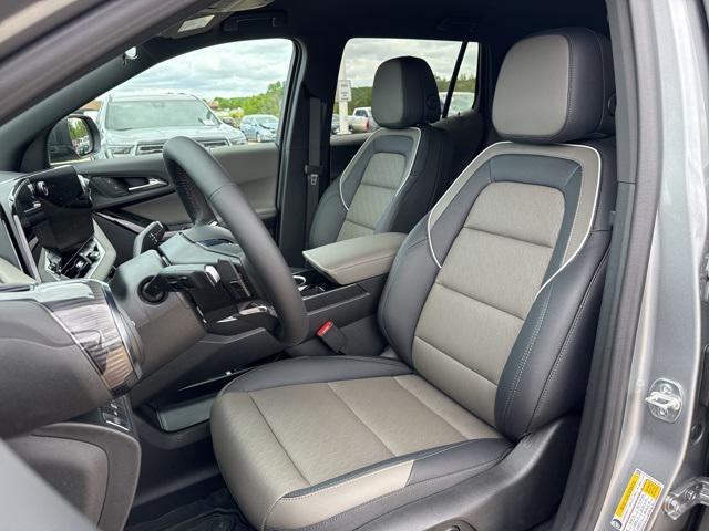new 2026 Chevrolet Equinox car, priced at $31,270