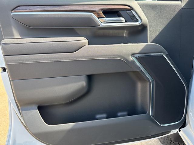 new 2025 Chevrolet Silverado 2500 car, priced at $71,672