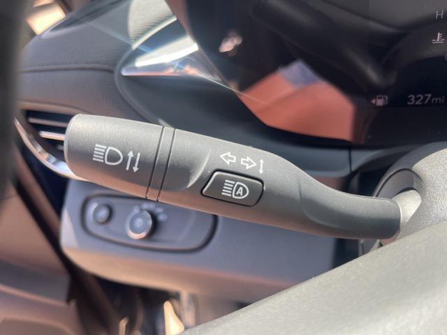 new 2025 Buick Envista car, priced at $23,999