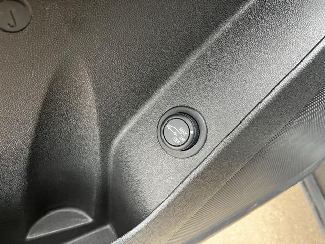 used 2024 Chevrolet Equinox car, priced at $21,989