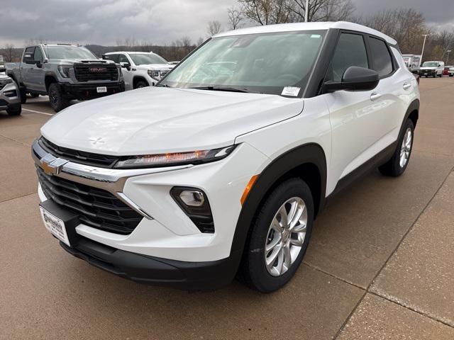 new 2025 Chevrolet TrailBlazer car, priced at $24,670