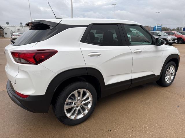 new 2025 Chevrolet TrailBlazer car, priced at $24,670