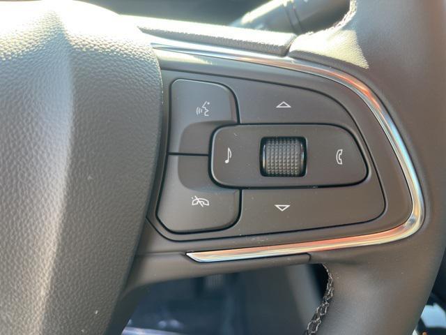 new 2025 Buick Envista car, priced at $23,999