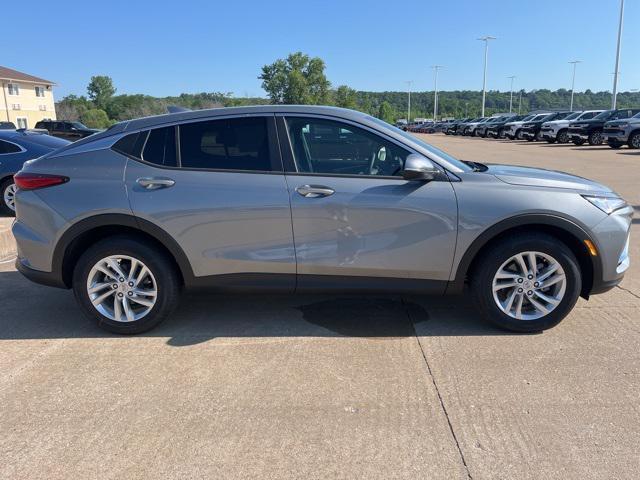 new 2025 Buick Envista car, priced at $23,999