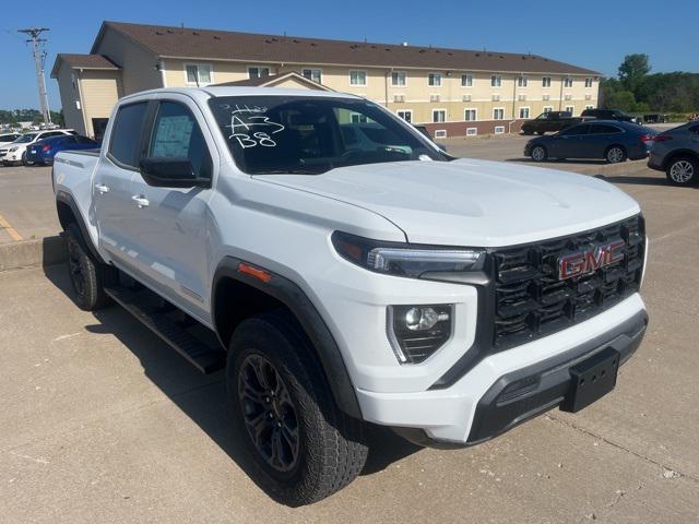 new 2025 GMC Canyon car, priced at $38,796