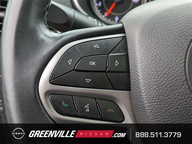 used 2019 Jeep Cherokee car, priced at $16,499