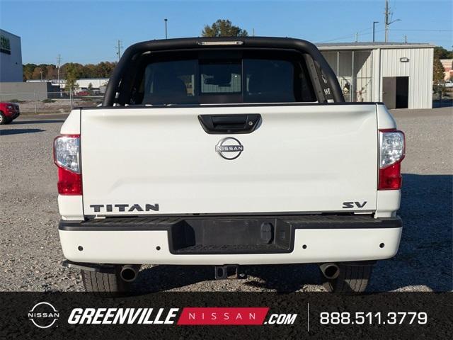 used 2023 Nissan Titan car, priced at $33,894