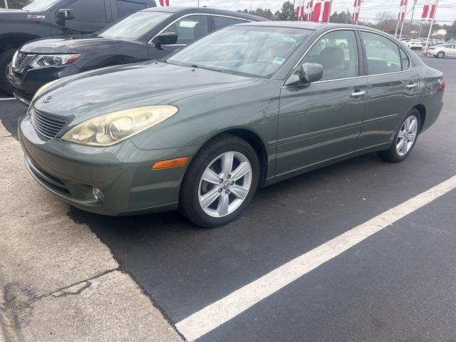 used 2005 Lexus ES 330 car, priced at $9,725