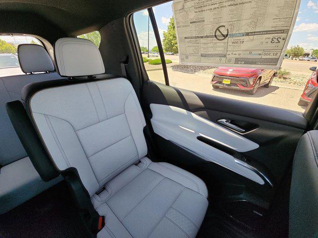 new 2025 Chevrolet Traverse car, priced at $58,385