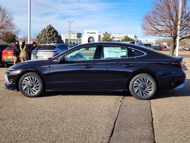 new 2025 Hyundai Sonata Hybrid car, priced at $39,180